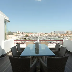 Marina Triplex Apartment