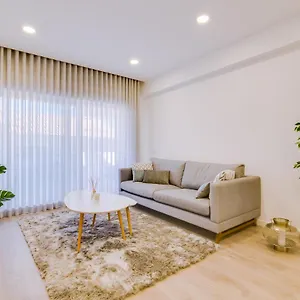 Ella - Fantastic - Apartment